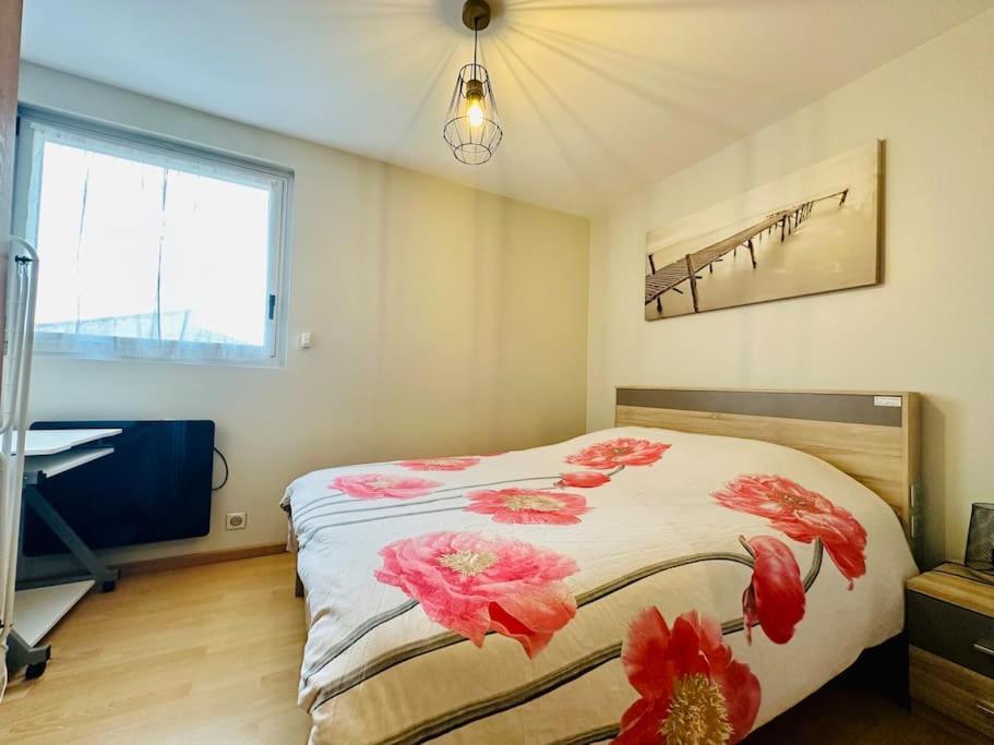 Fonctionnel - 2 Chambres - Bien Situe A 300M De La Plage - Parking Prive De Juin A Sept 卡内 外观 照片