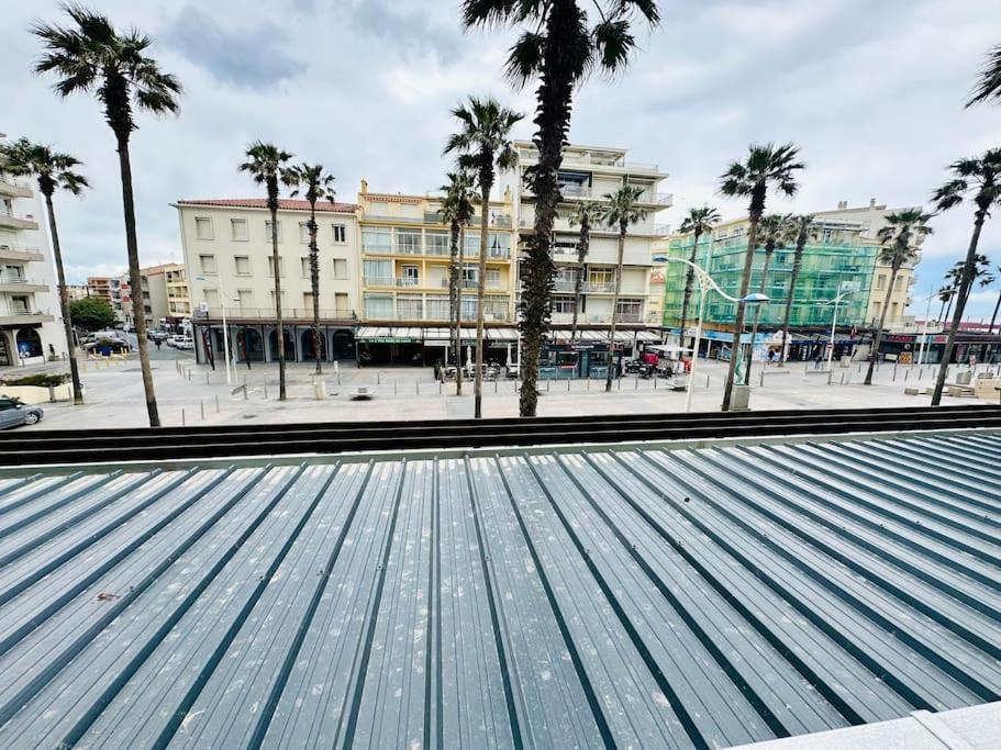 Fonctionnel - 2 Chambres - Bien Situe A 300M De La Plage - Parking Prive De Juin A Sept 卡内 外观 照片